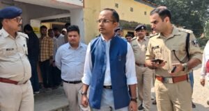 नवादा में पटना स्नातक में 64.72%, शिक्षक निर्वाचन में 84.09% मतदान
